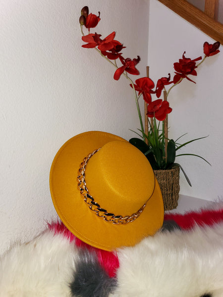 CHAINED FEDORA HAT